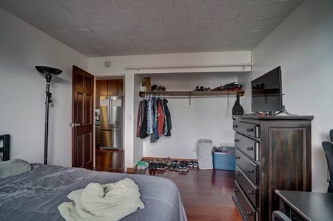 Surf and Surfside apartments and townhomes in Downtown Madison, WI. Fully Furnished, studio, one bedroom, 2 bedroom. Lake views. Managed by Wisconsin Management Company